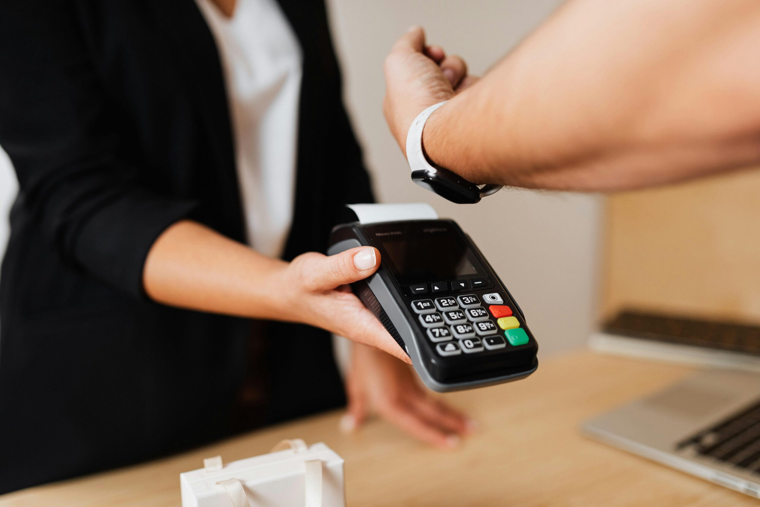 credit card annual fee, annual fee credit cards India, credit card fee waiver, minimize credit card fees, premium credit cards, no annual fee cards India, credit card benefits, managing credit card fees, best credit cards India, credit card rewards, how to avoid credit card annual fee, credit card annual charges, RBI credit card fee guidelines, credit card fees India What is a credit card annual fee